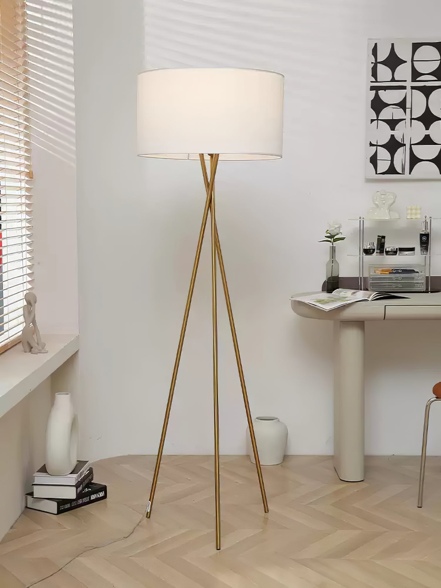 Zander Minimalist Fabric Floor Lamp