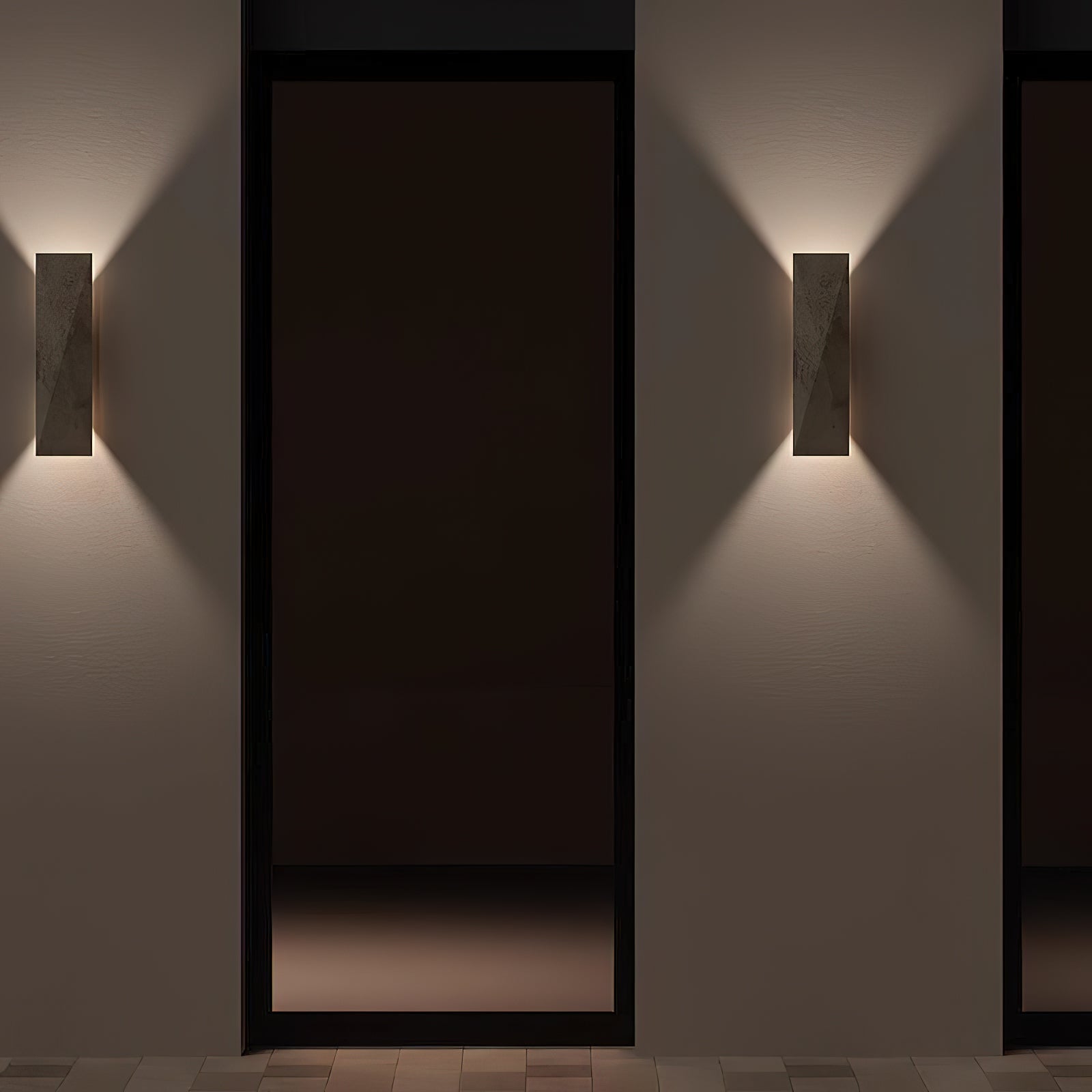 Taveenne Travertine Wall Lamp