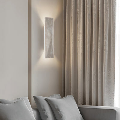 Taveenne Travertine Wall Lamp