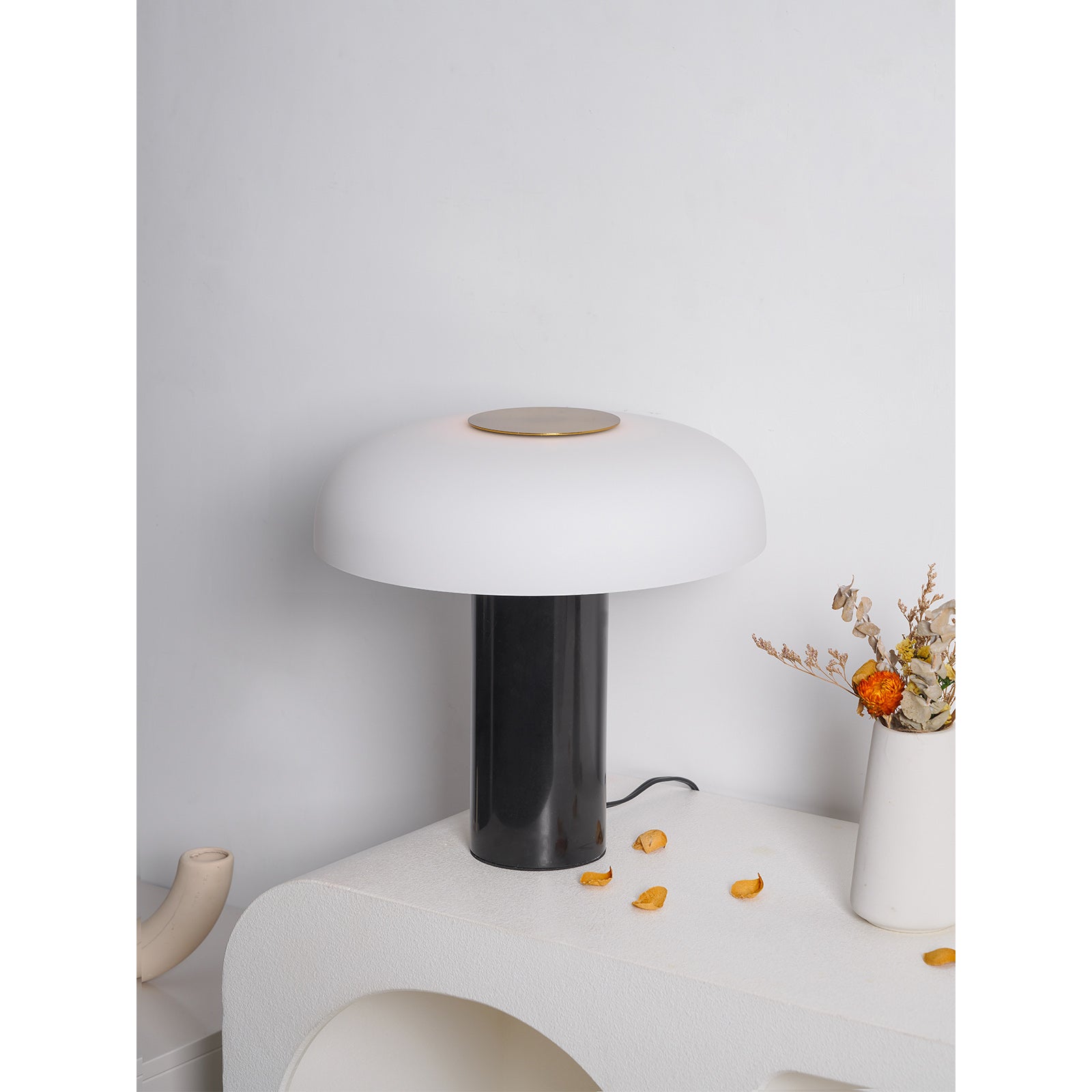 Renarelia Table Lamp