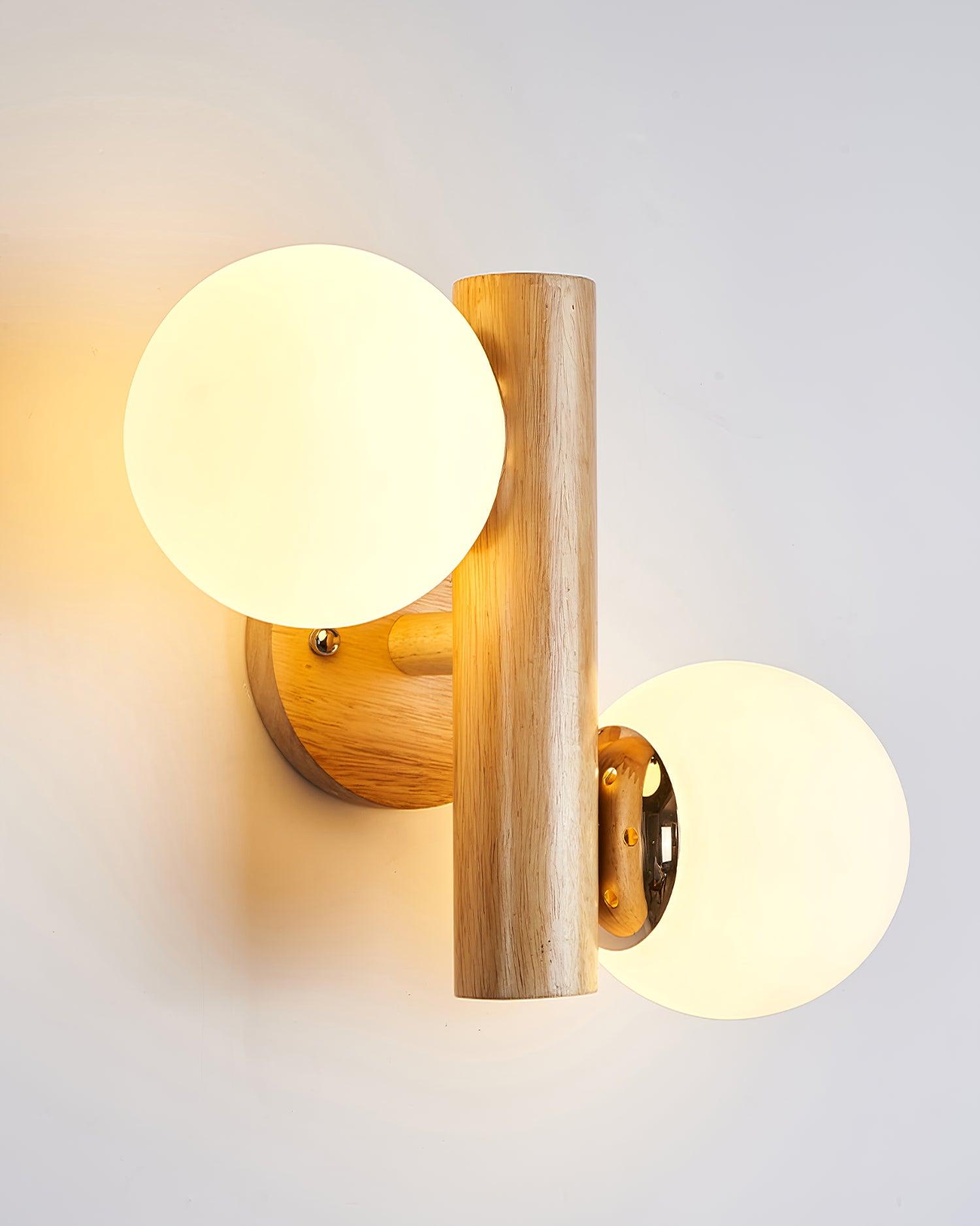 Fioran Wood Scandinavian Wall Lamp