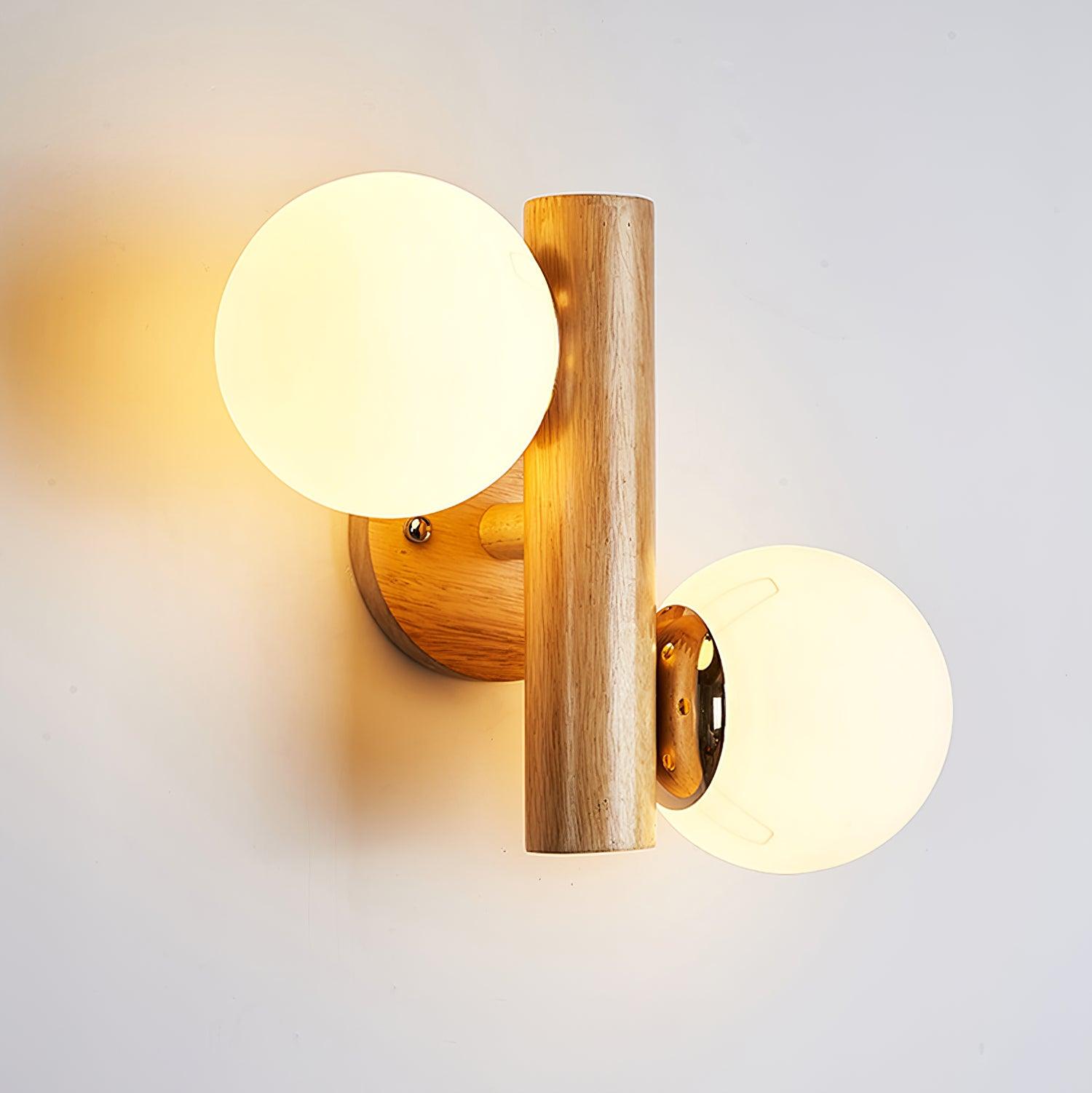 Fioran Wood Scandinavian Wall Lamp