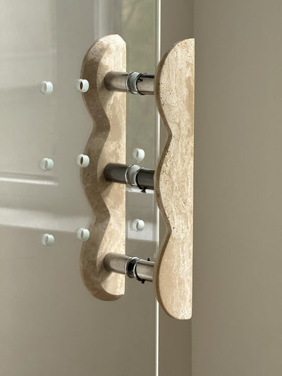 Marisyn Twin-Curve Pull Handle