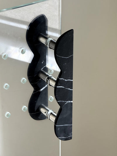 Marisyn Twin-Curve Pull Handle