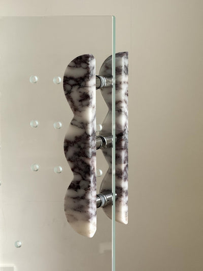 Marisyn Twin-Curve Pull Handle