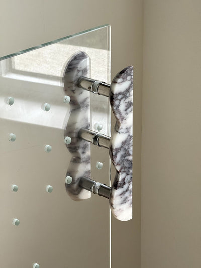 Marisyn Twin-Curve Pull Handle