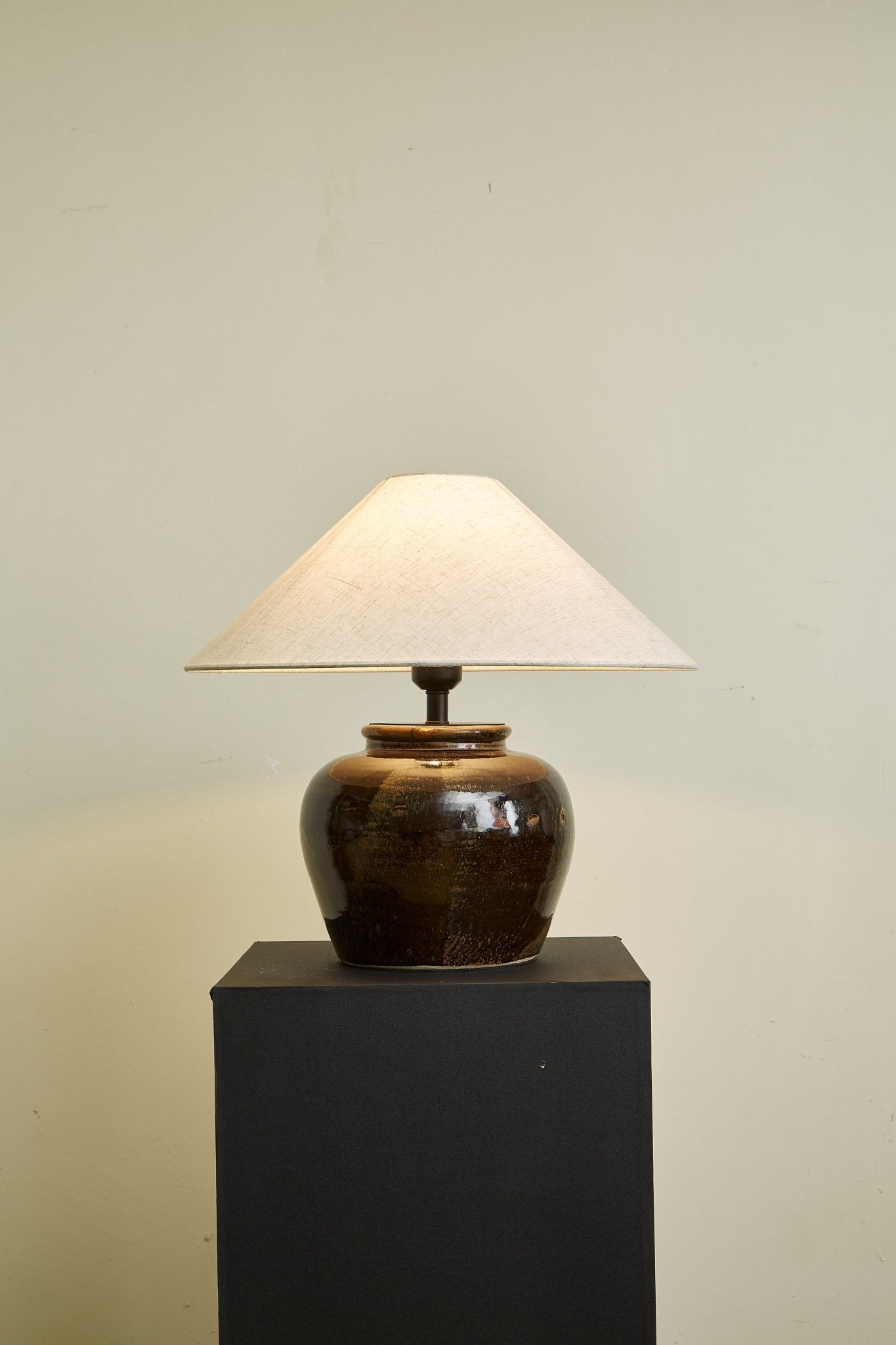 Ravien Umber Jar Table Lamp
