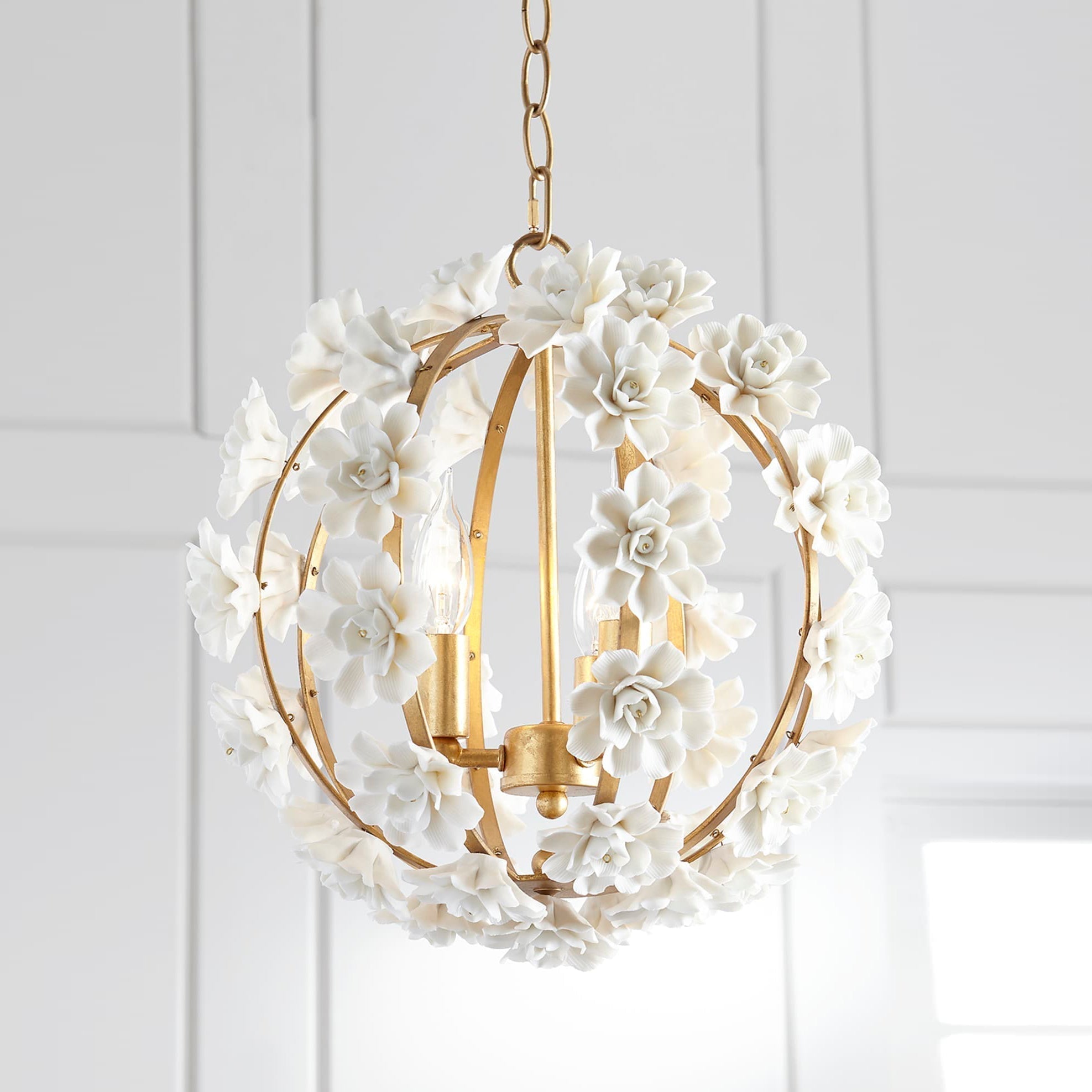 Avenenora Chandelier