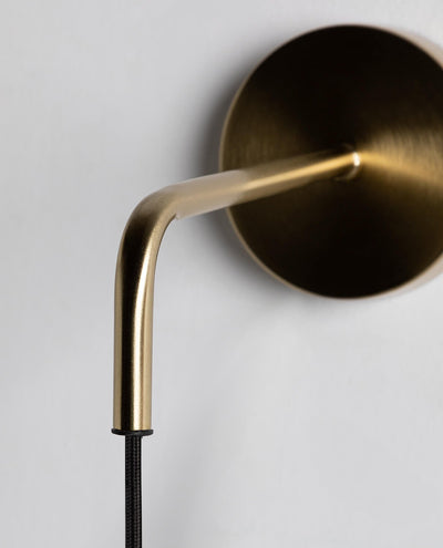 Aveneraria Wall Lamp