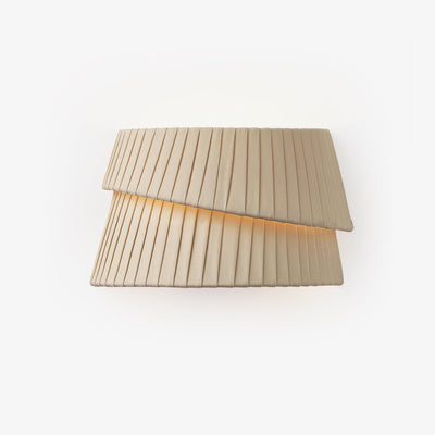 Cevelarae Premium Nordic Art Twist Fabric Wall Lamp