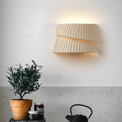 Cevelarae Premium Nordic Art Twist Fabric Wall Lamp