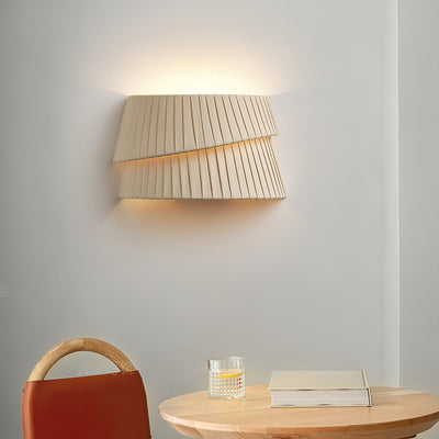 Cevelarae Premium Nordic Art Twist Fabric Wall Lamp