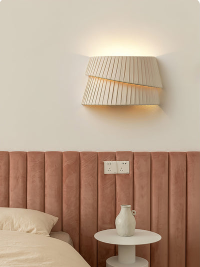 Cevelarae Premium Nordic Art Twist Fabric Wall Lamp