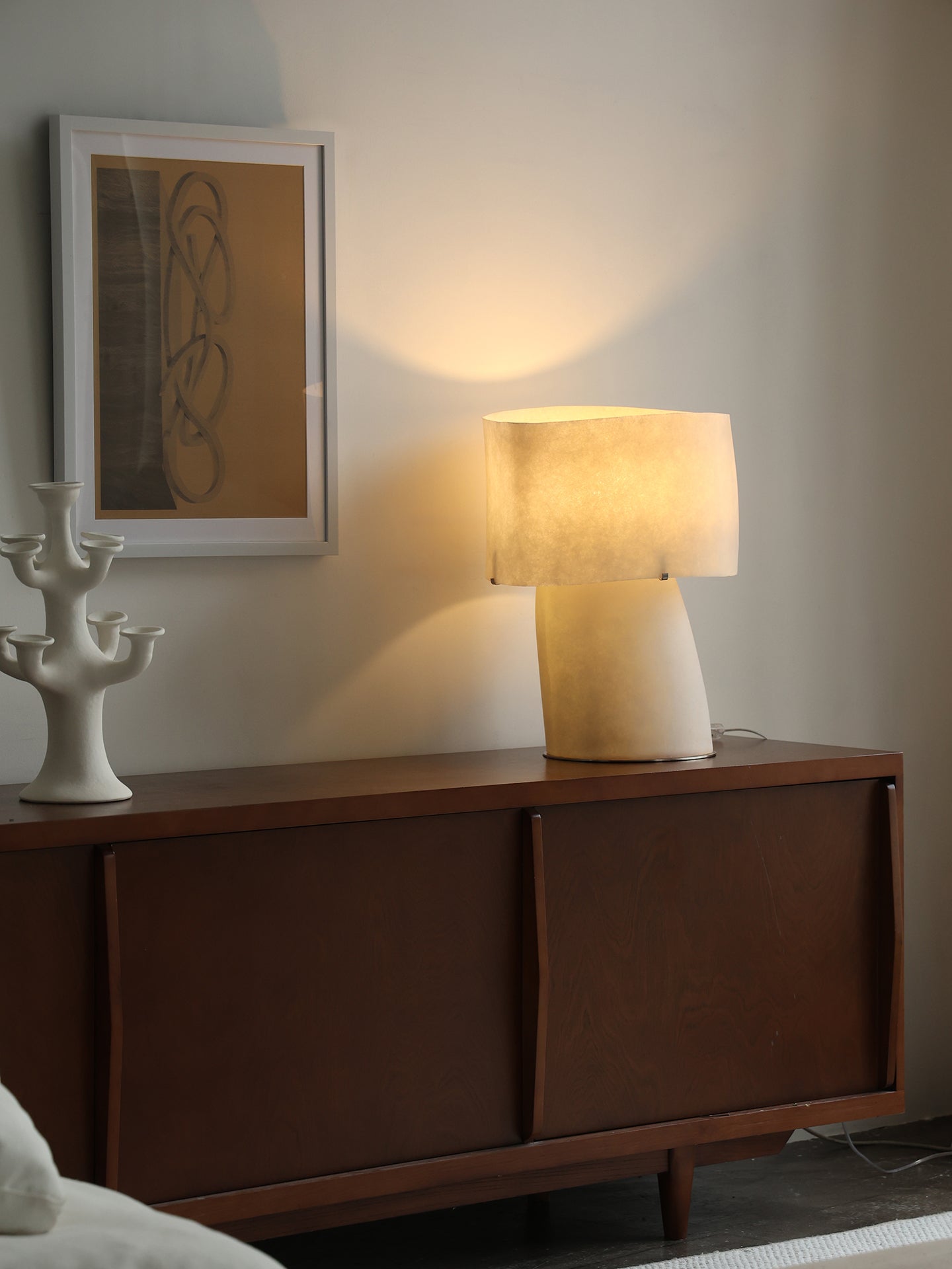 Lirvyn Table Lamp