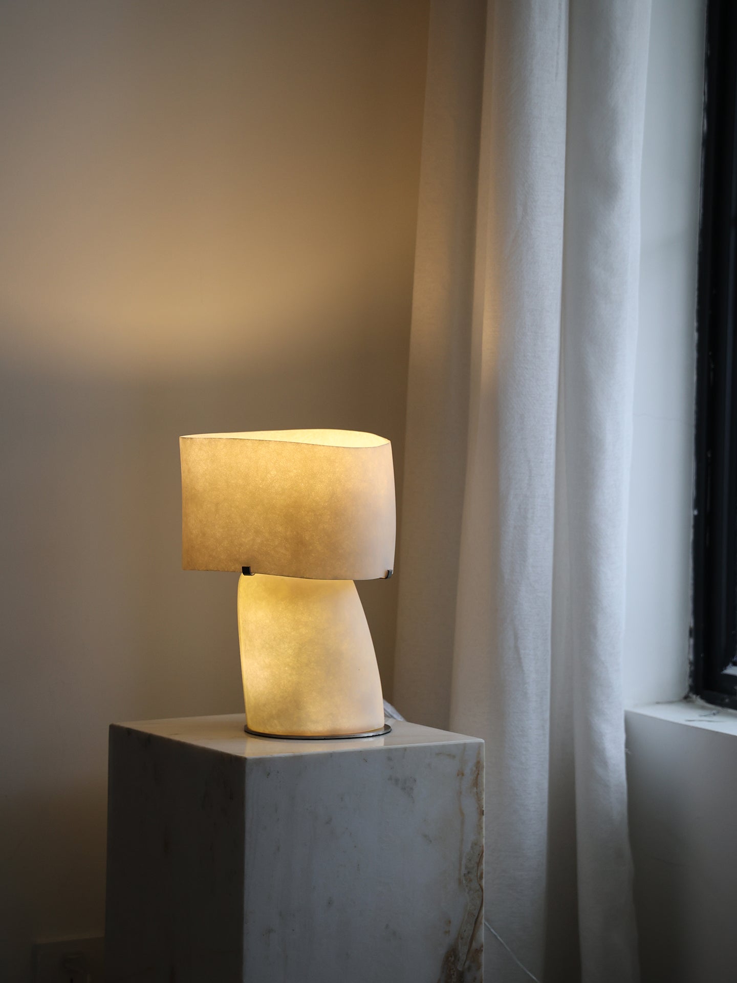 Lirvyn Table Lamp