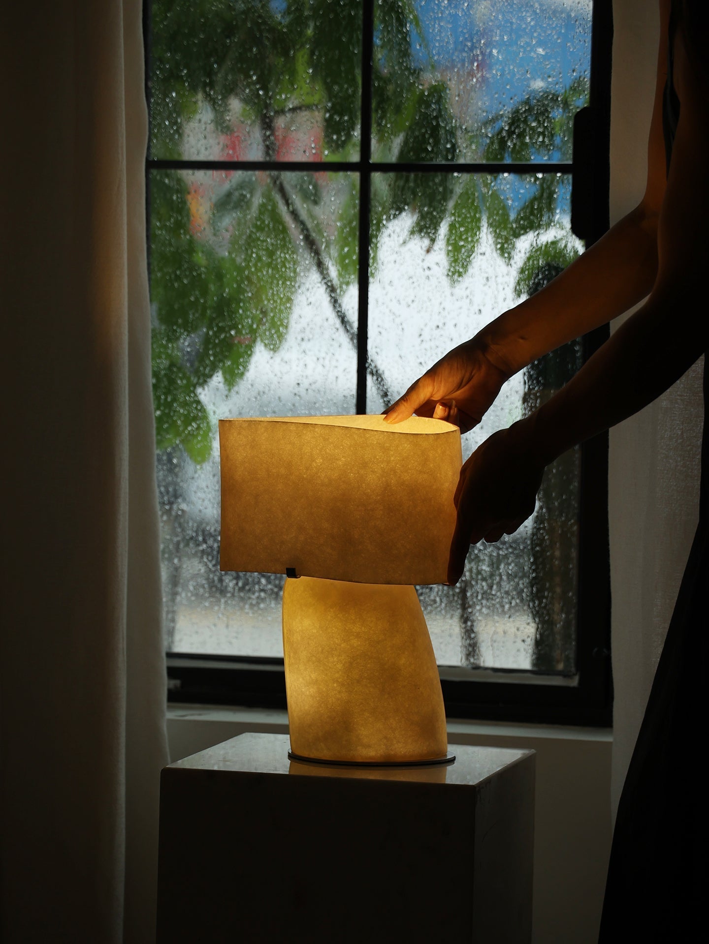 Lirvyn Table Lamp
