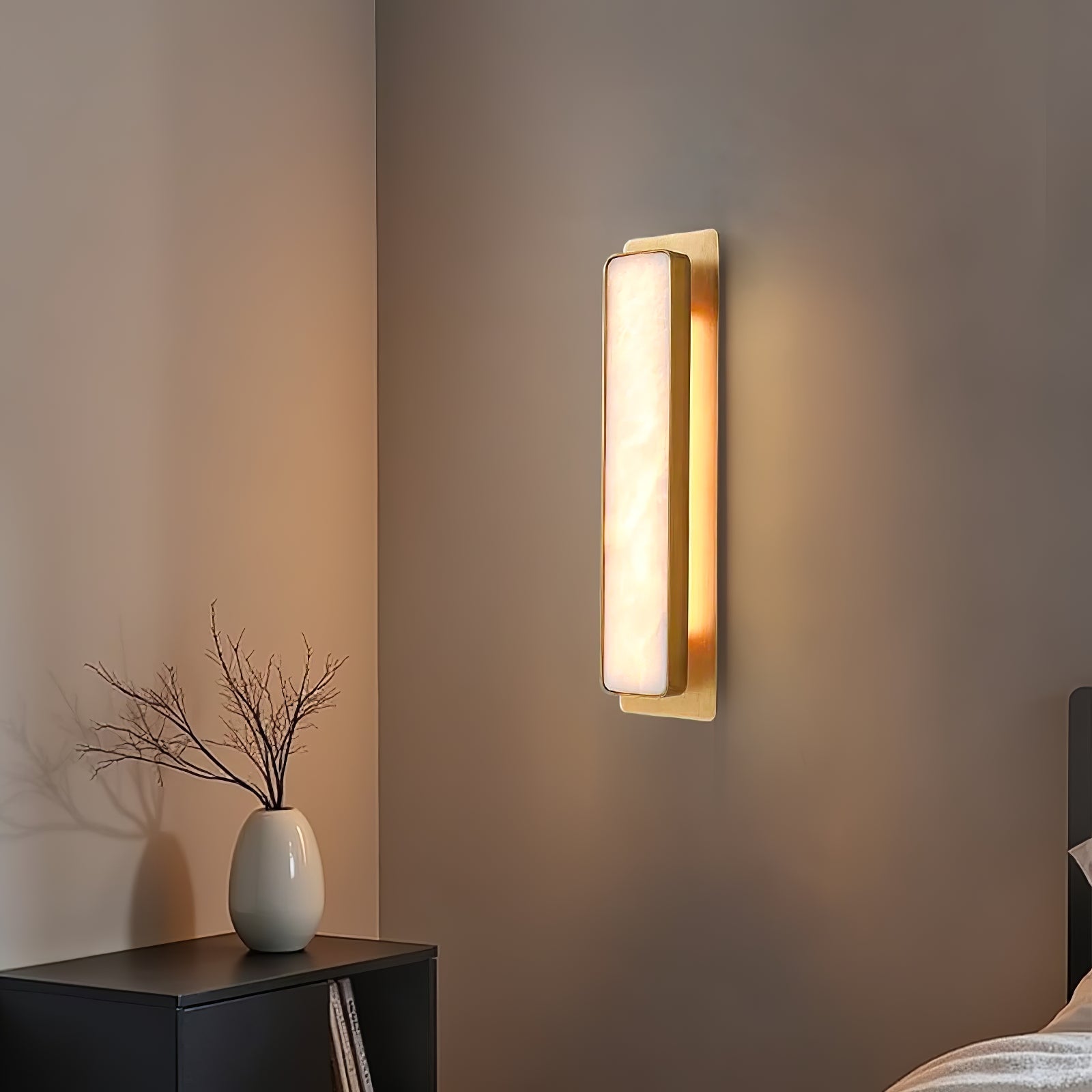 Ollore Linear Alabaster Wall Light - Neutral Decor