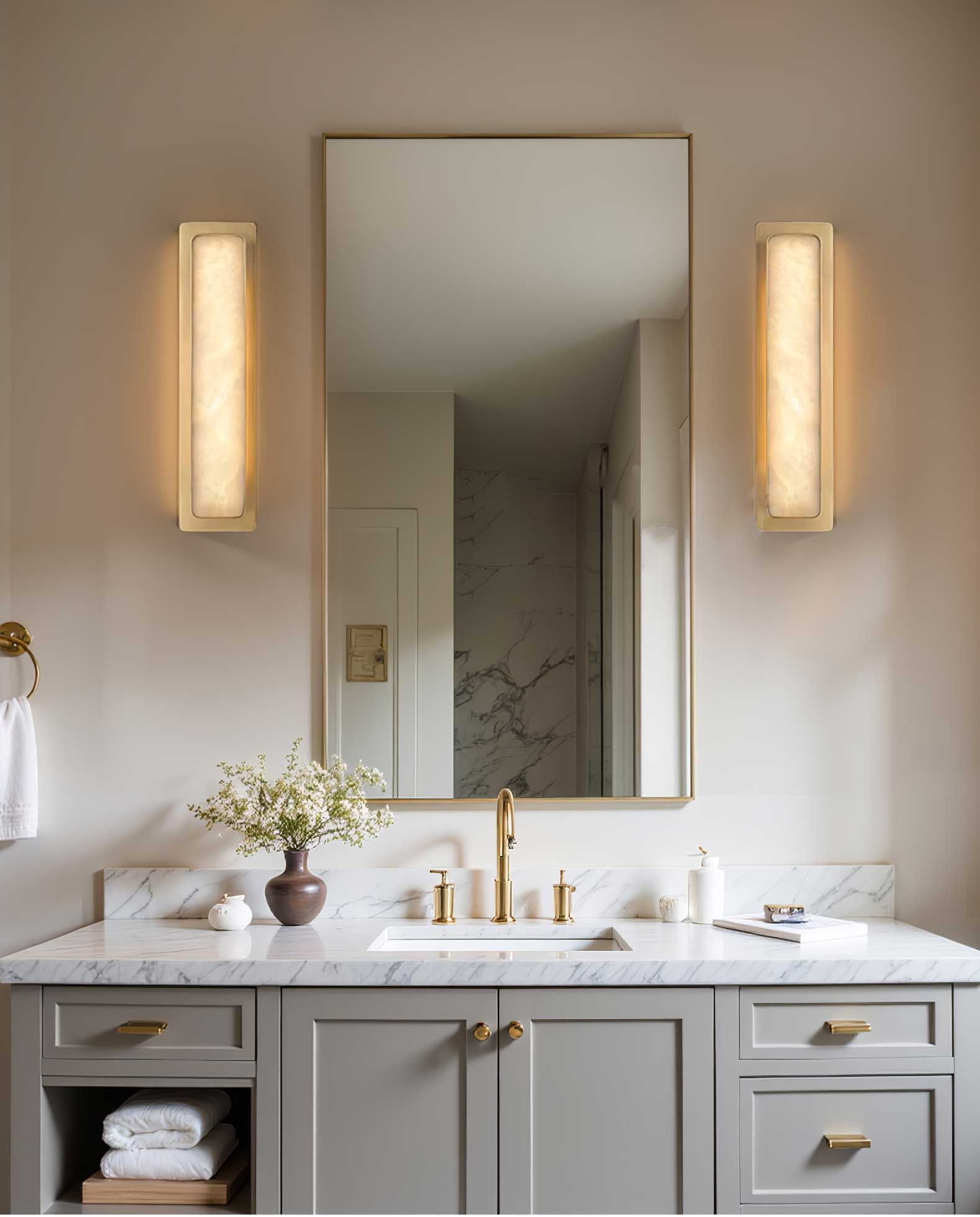 Ollore Linear Alabaster Wall Light - Neutral Decor