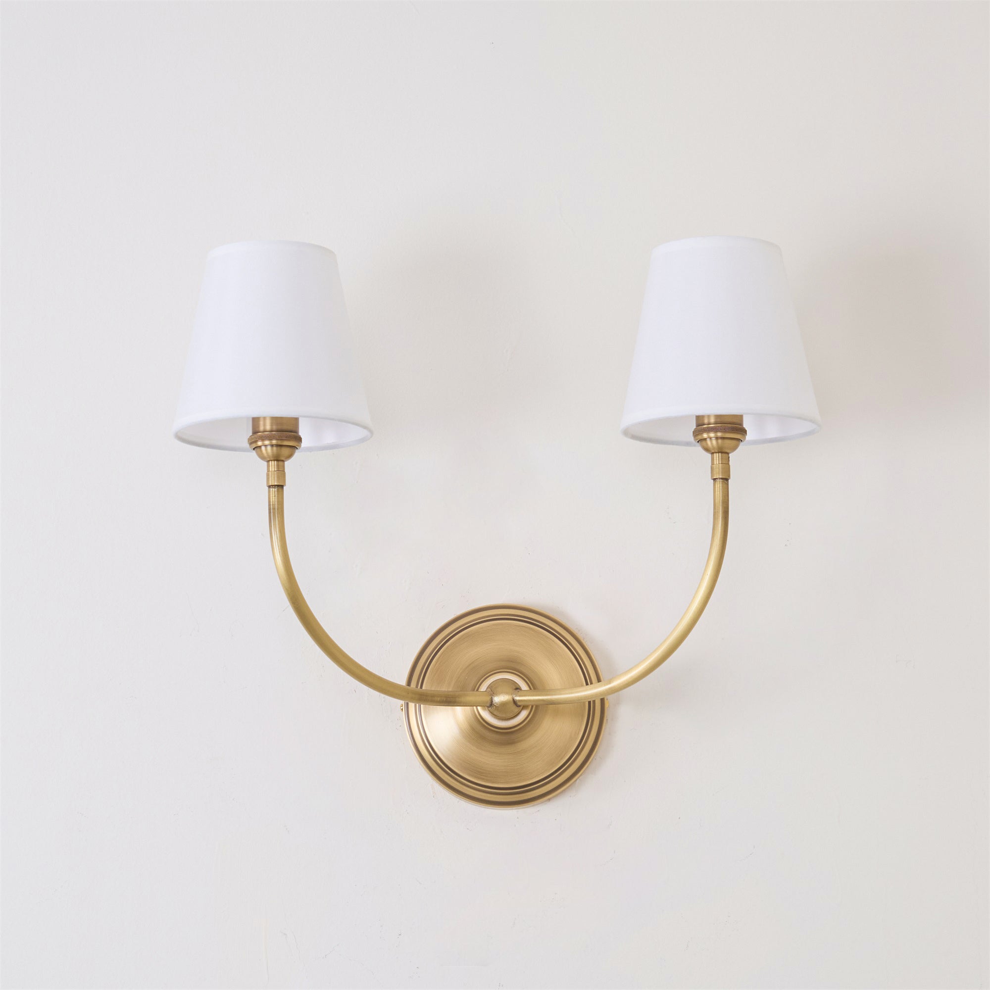 Lumoise Wall Lamp