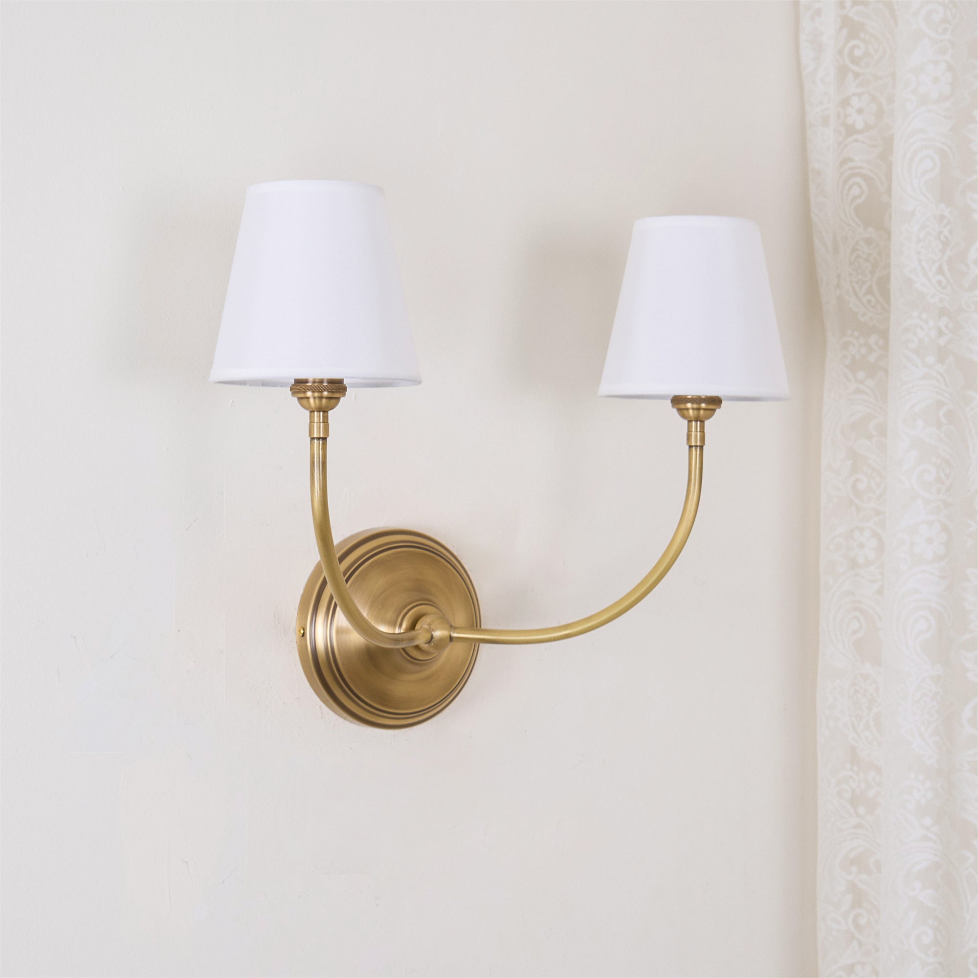 Lumoise Wall Lamp