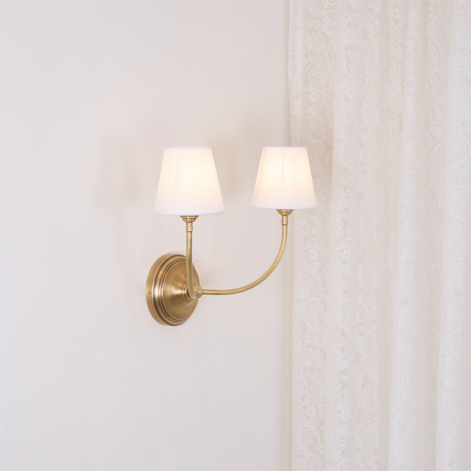 Lumoise Wall Lamp
