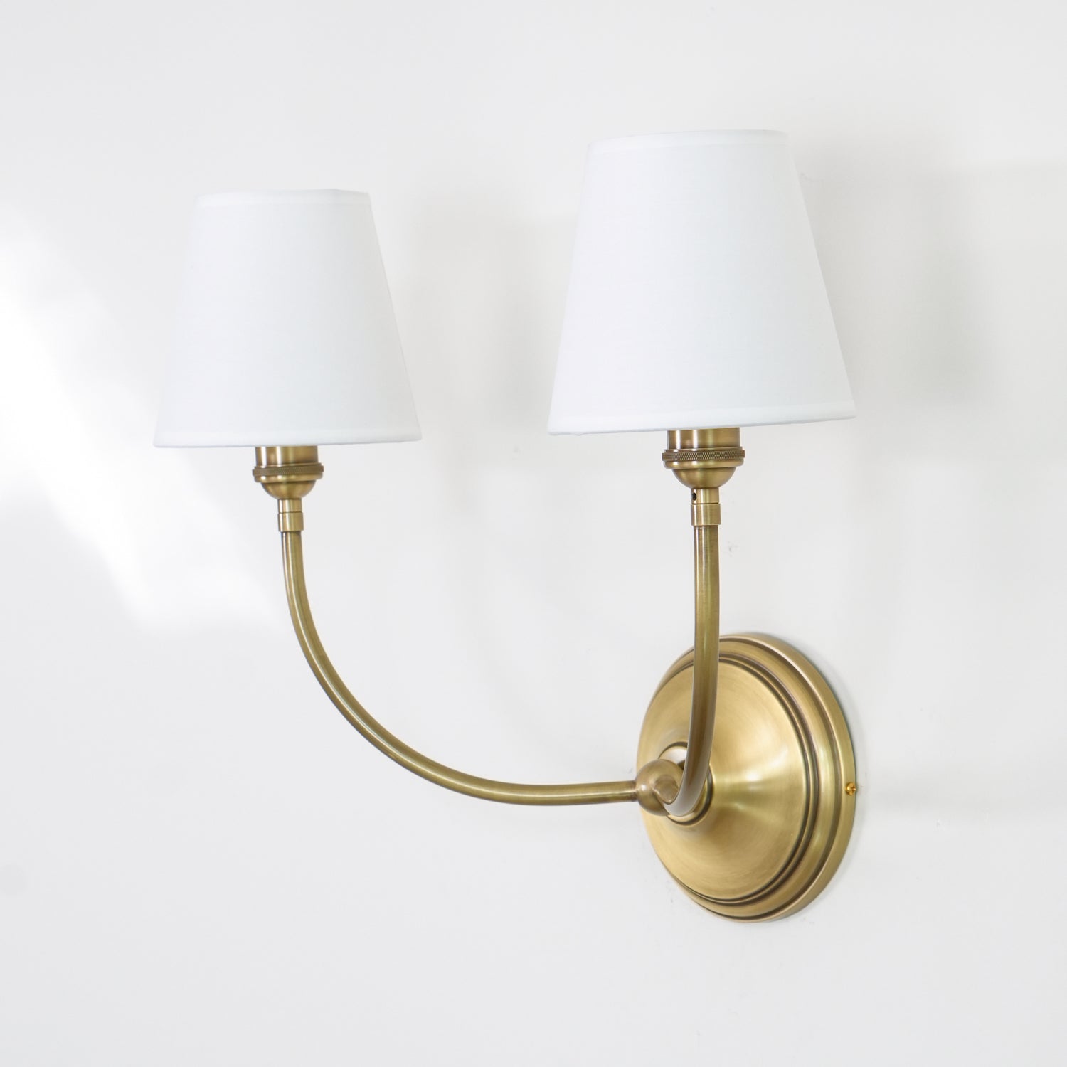 Lumoise Wall Lamp