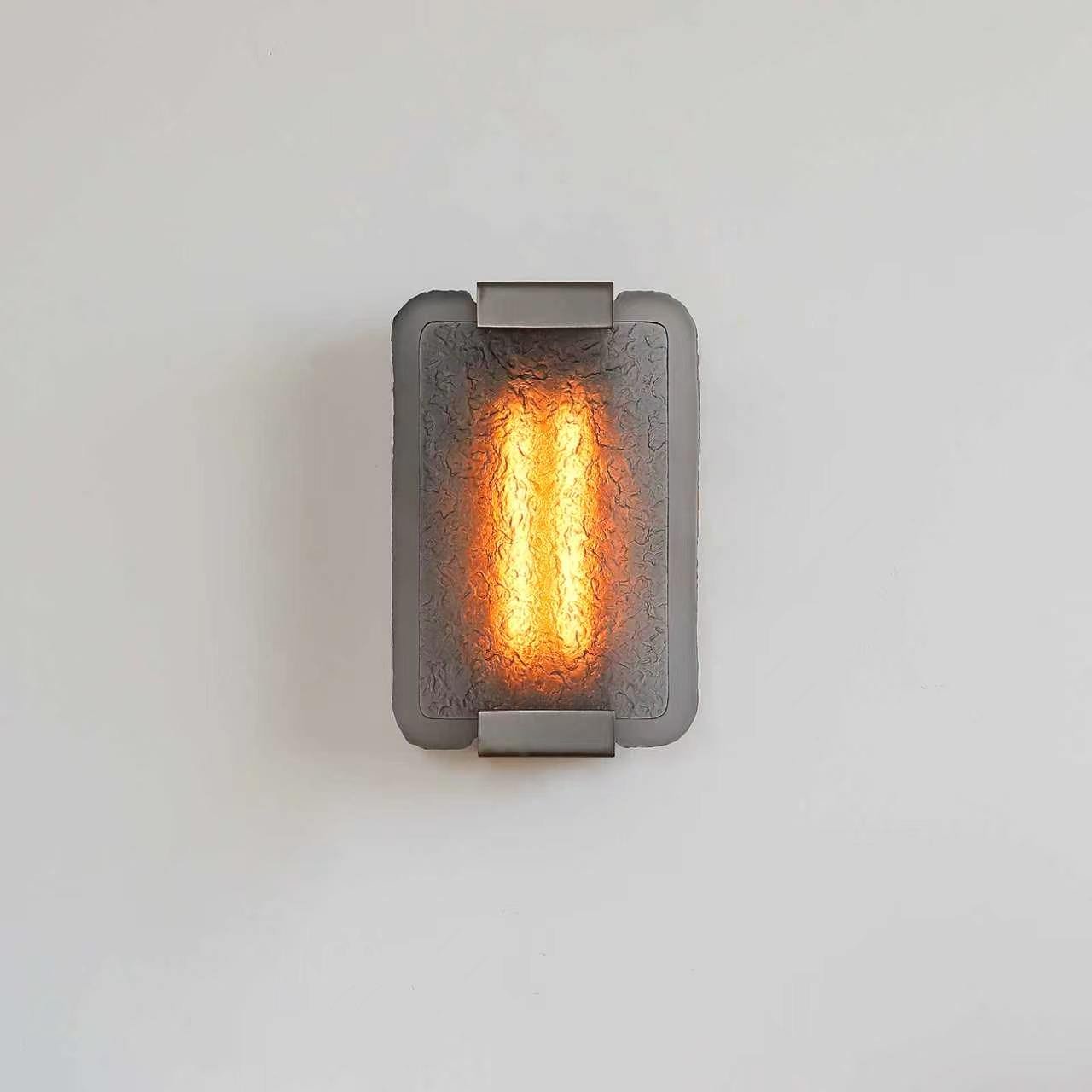 Nirelise Cast Resin Wall Sconce