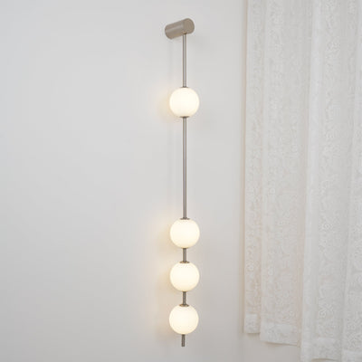Lustra Wall Lamp Vertical Balls Brass - Neutral Decor