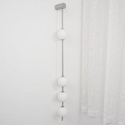 Lustra Wall Lamp Vertical Balls Brass - Neutral Decor
