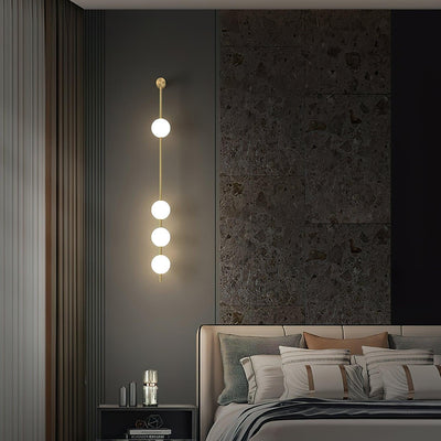 Lustra Wall Lamp Vertical Balls Brass - Neutral Decor