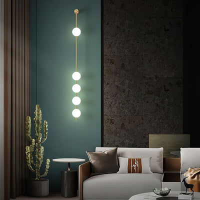 Lustra Wall Lamp Vertical Balls Brass - Neutral Decor