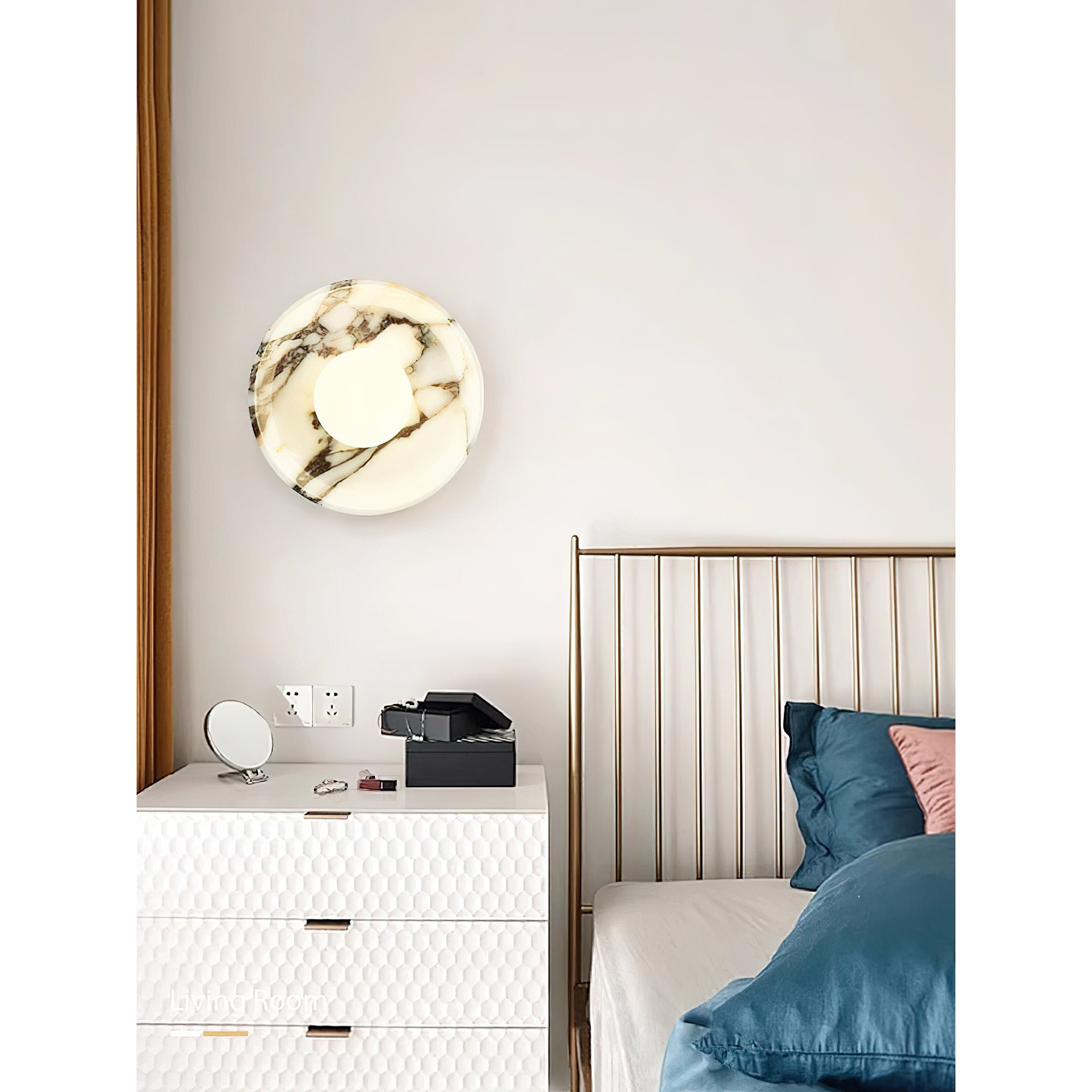 Orelisine Wall Lamp