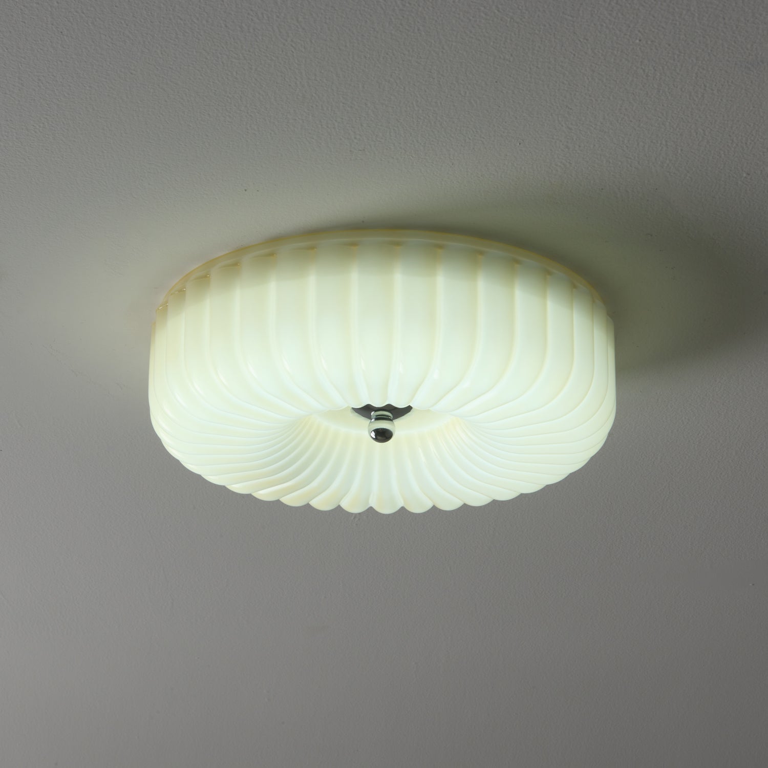 Rivoeon Solvane Vivid Ripple Ceiling Light