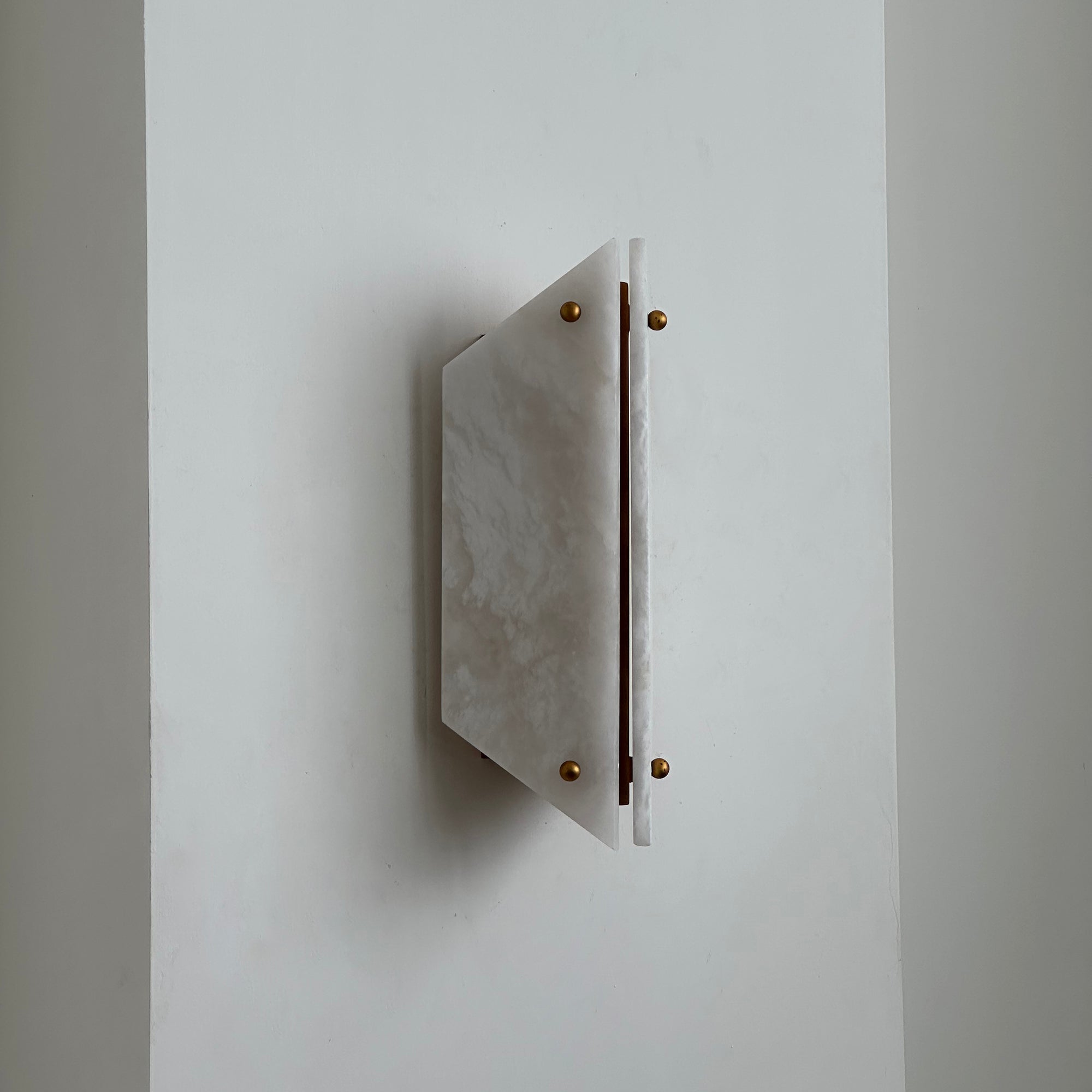Terianelle Wall Lamp