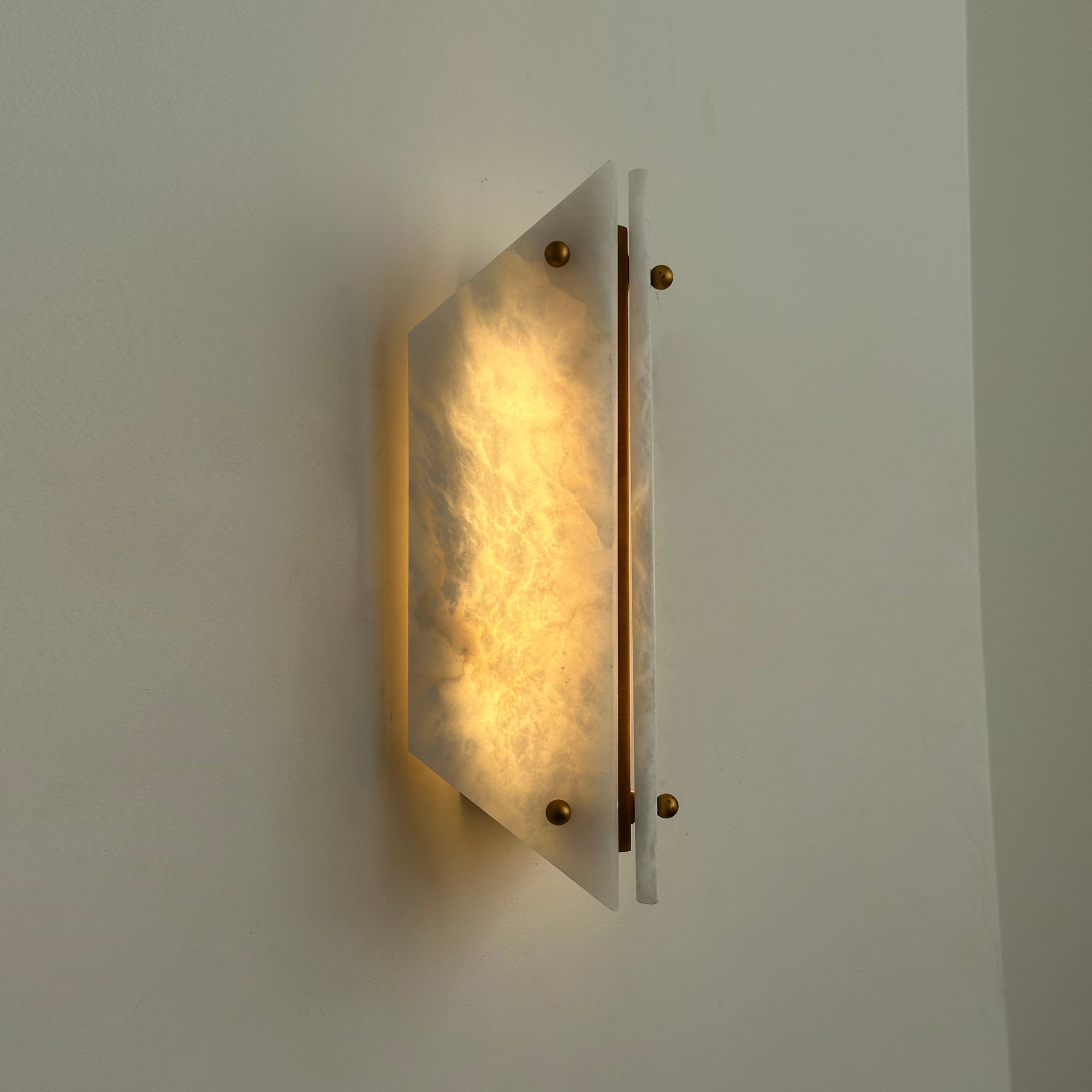 Terianelle Wall Lamp