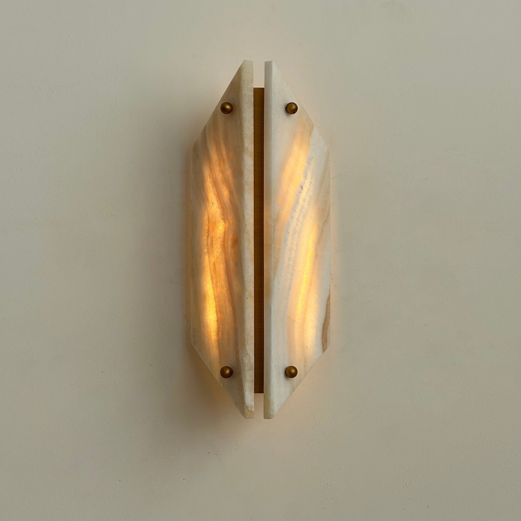 Terianelle Wall Lamp