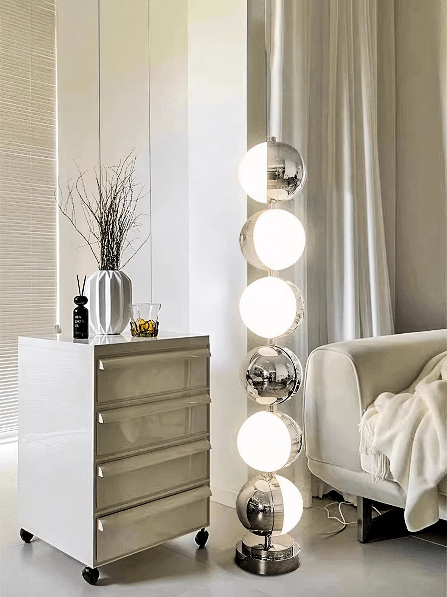 Boen Modern Floor Lamp