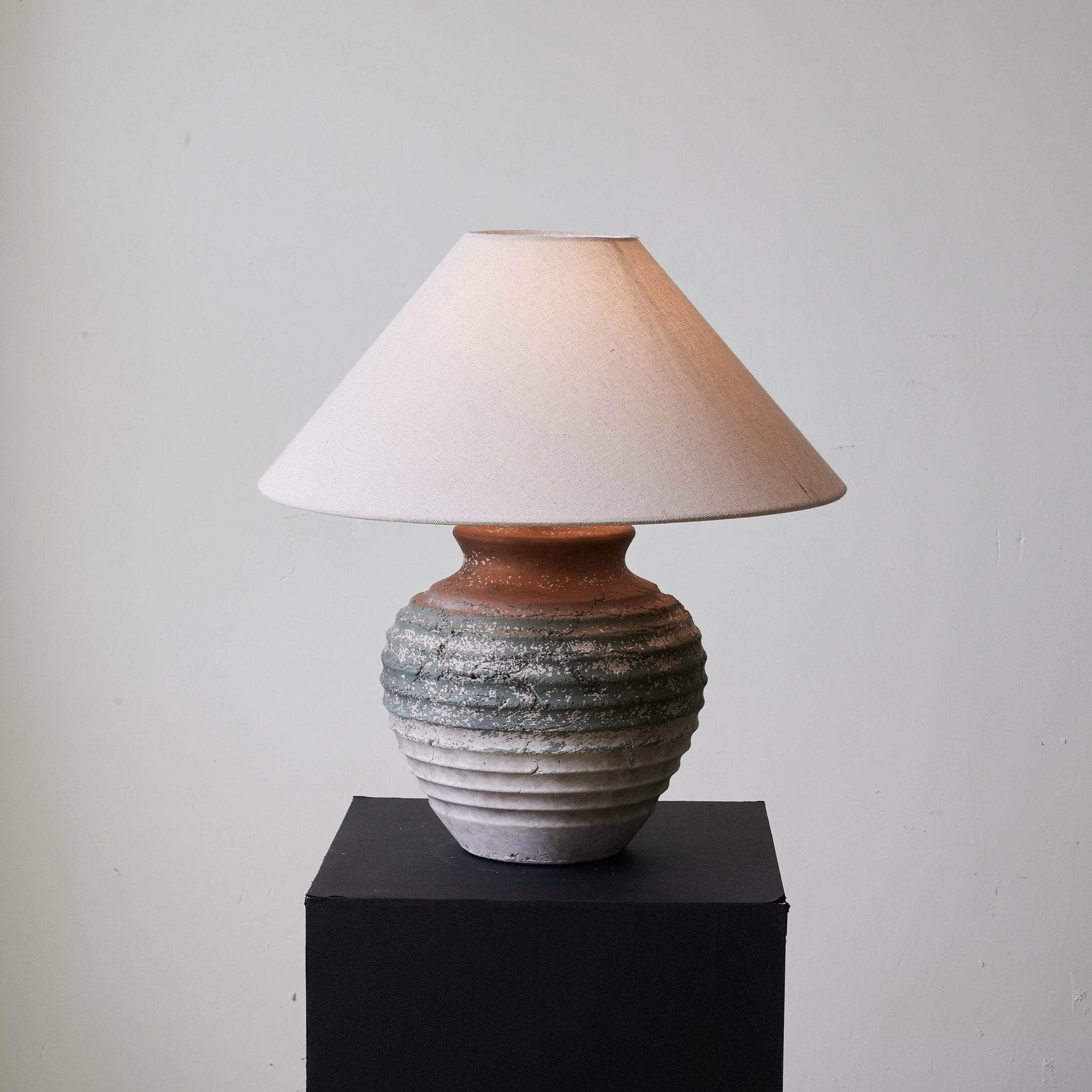 Rax Fabric Traditional Table Lamp