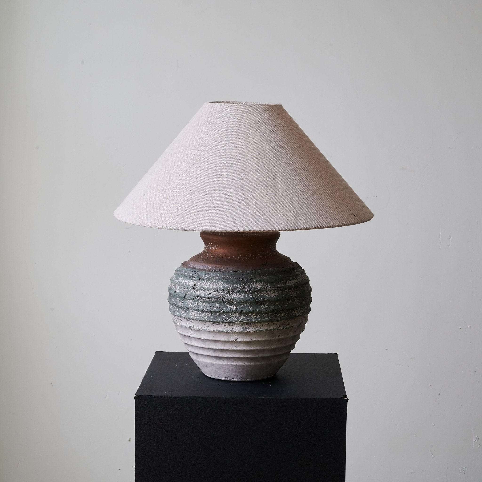 Rax Fabric Traditional Table Lamp