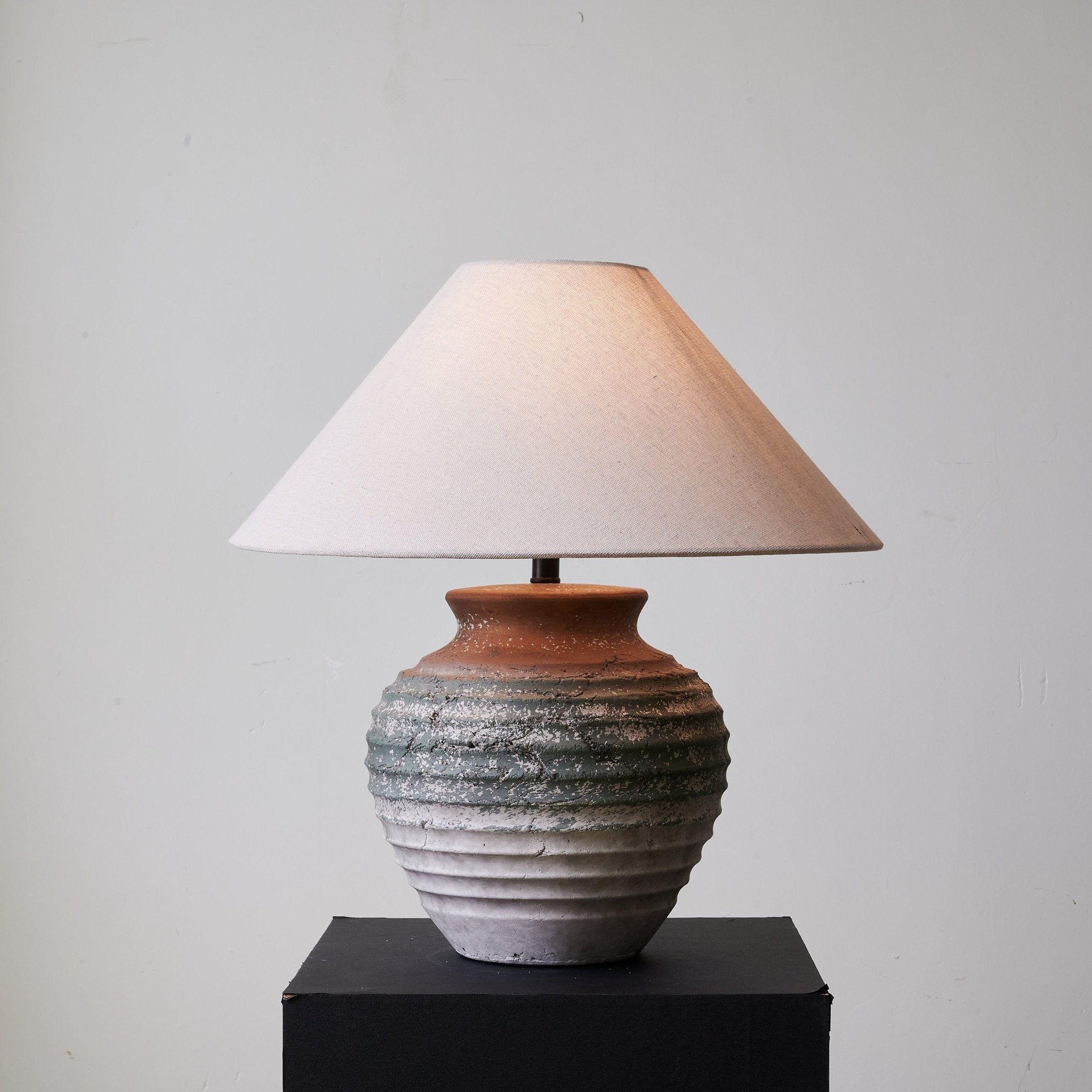 Rax Fabric Traditional Table Lamp