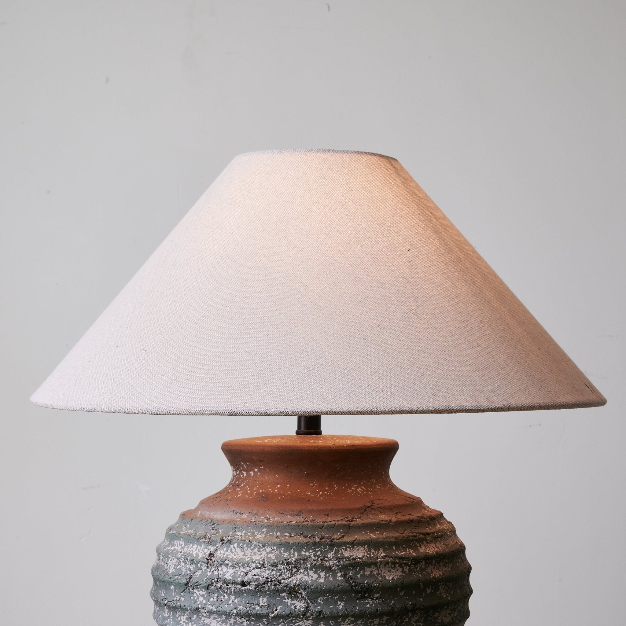 Rax Fabric Traditional Table Lamp