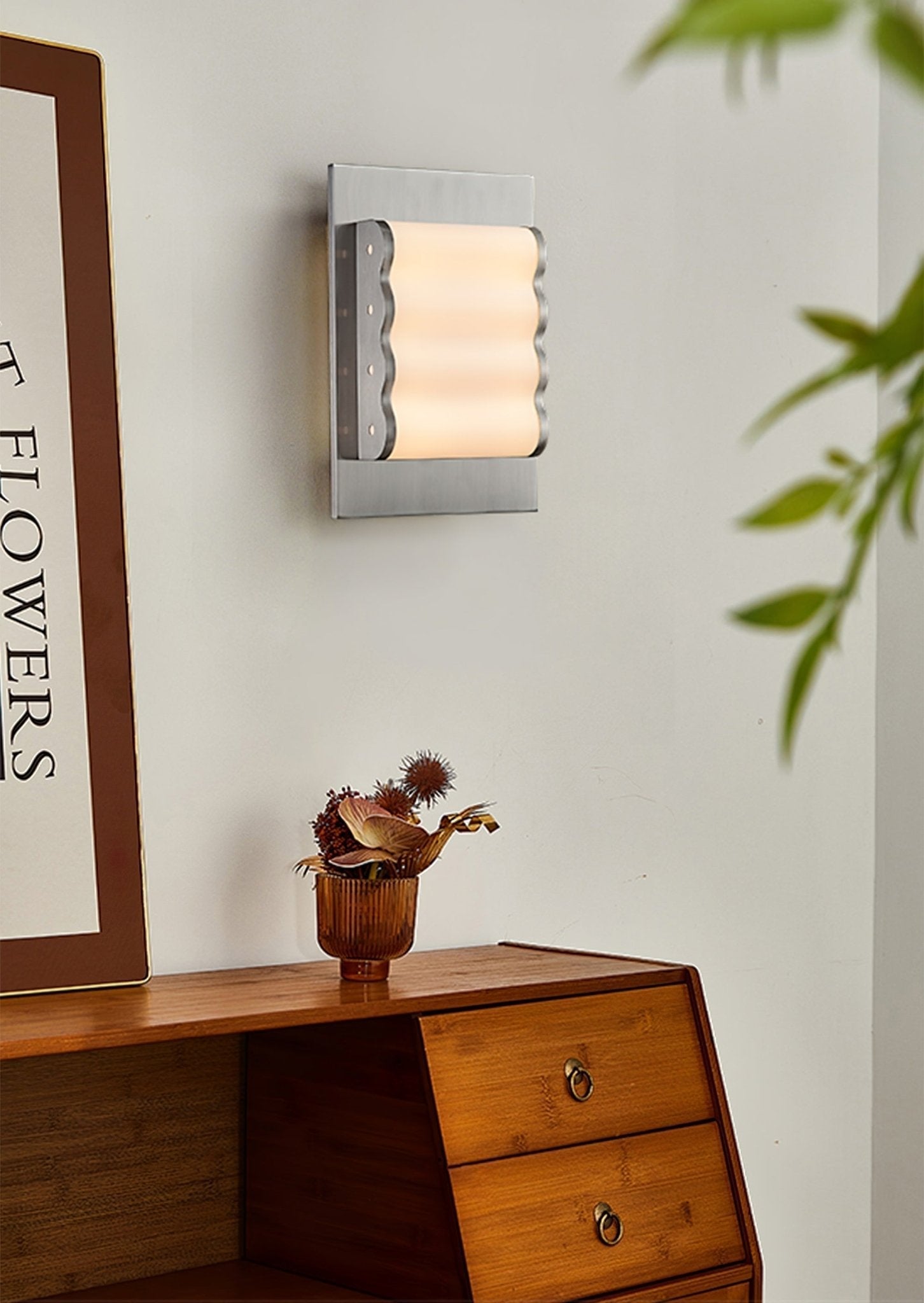 Wave Contemporary Fabric Wall lamp