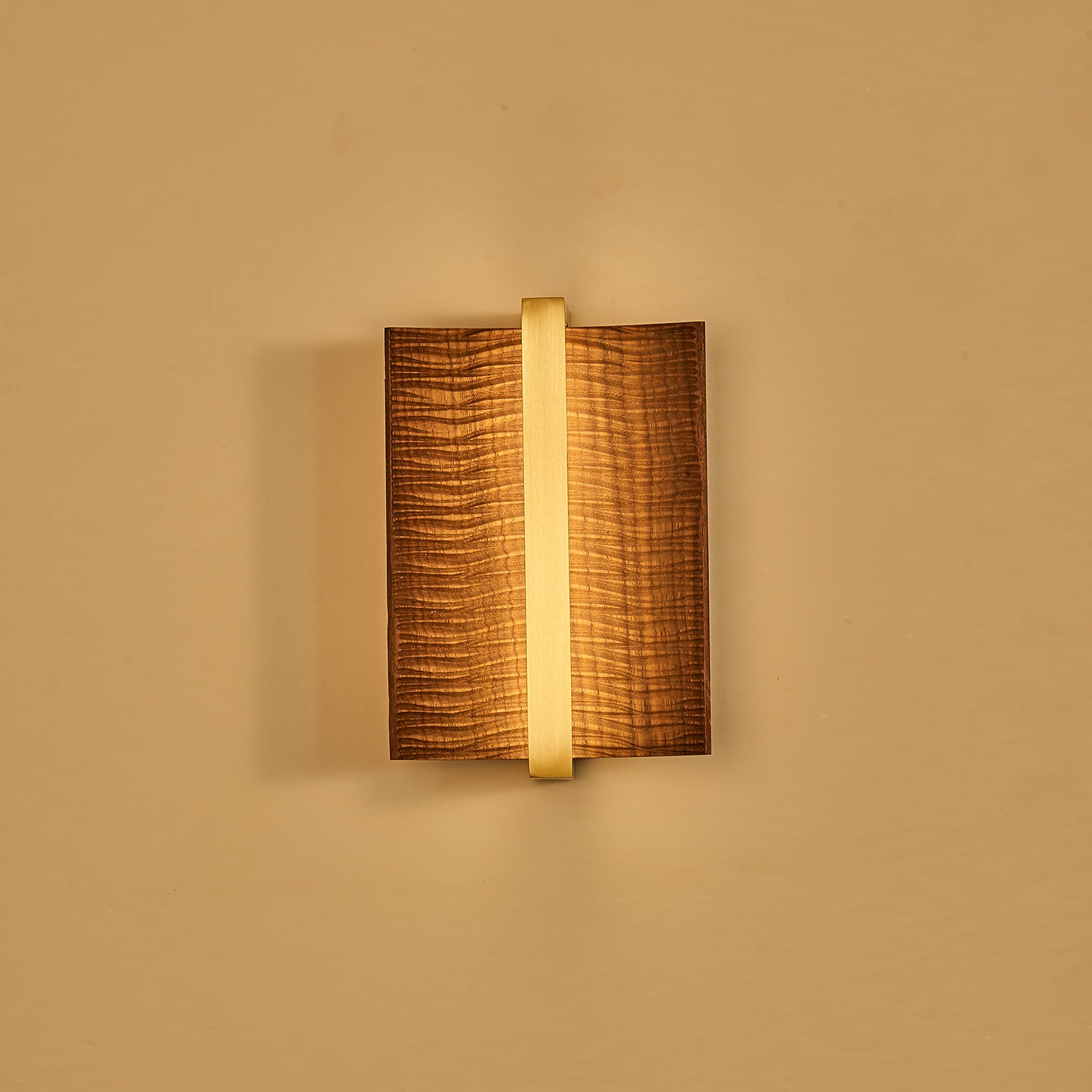 Vevinir Premium Nordic Art Wood Wall Light