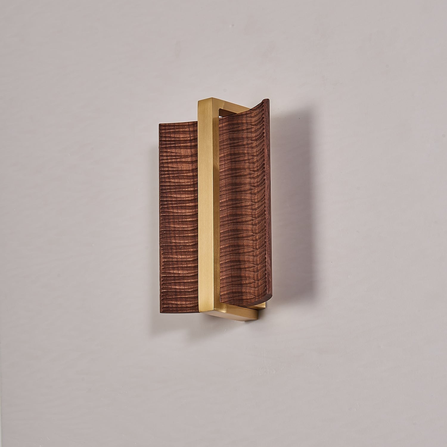 Vevinir Premium Nordic Art Wood Wall Light