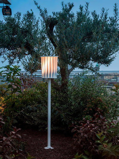 Flare Modern Aluminum Outdoor Light