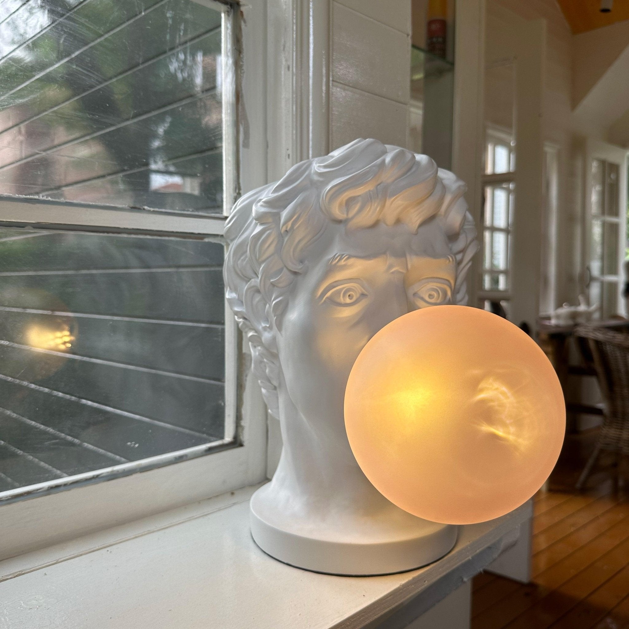 Vona Contemporary Glass Table Lamp
