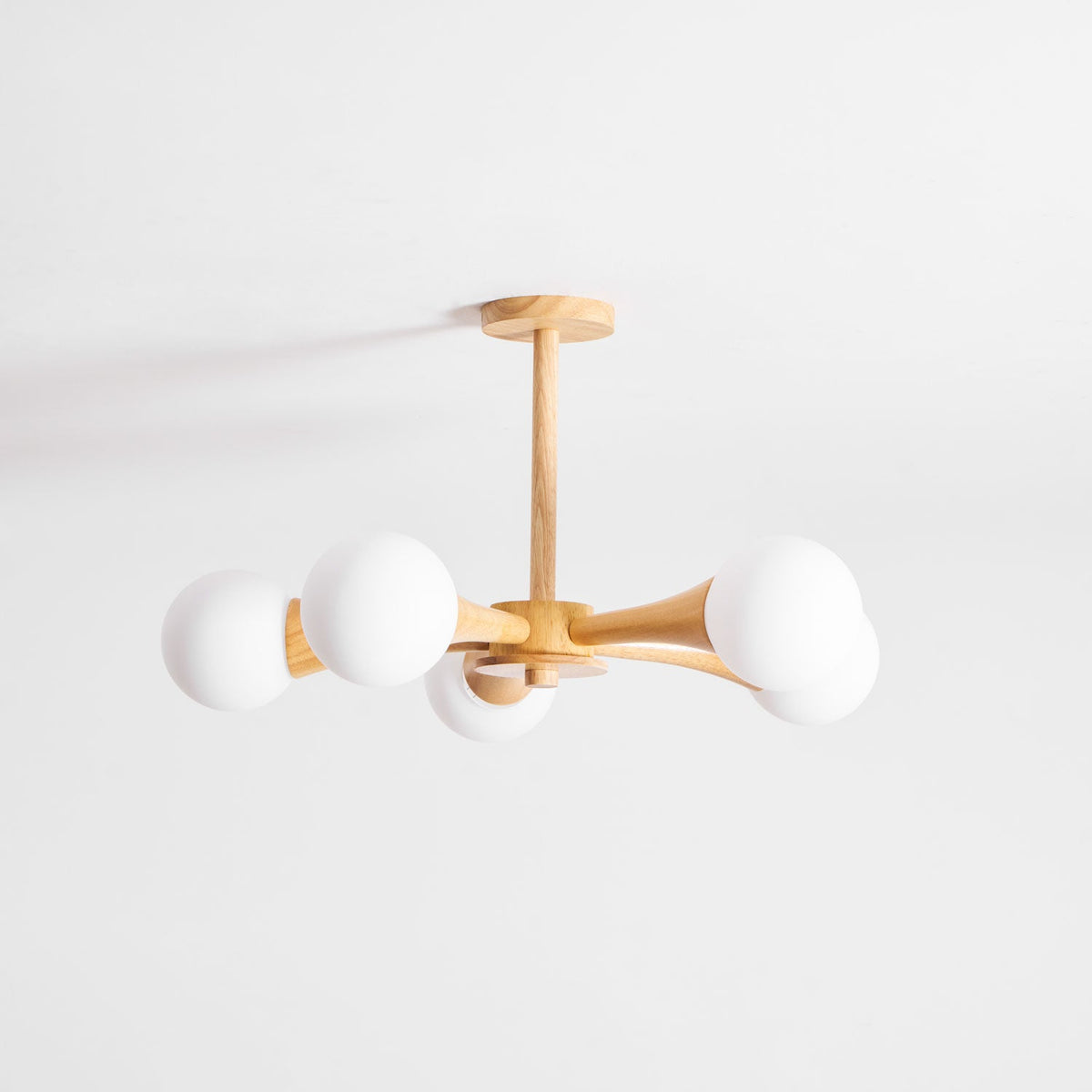 Briarshire Wooden Nera Chandelier