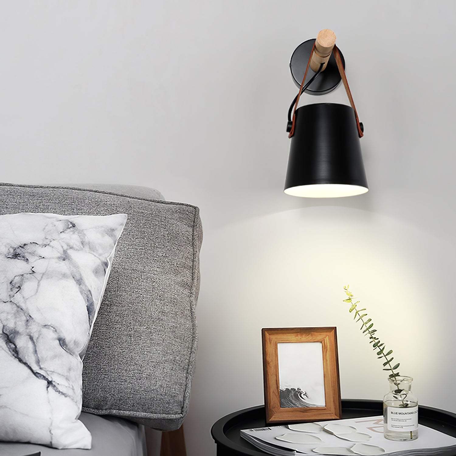 Virixon Wood Leather Wall Lamp