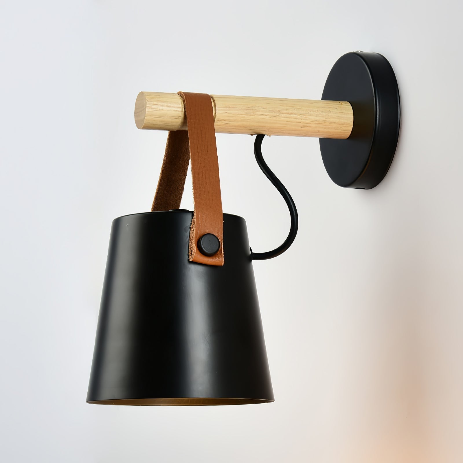 Virixon Wood Leather Wall Lamp
