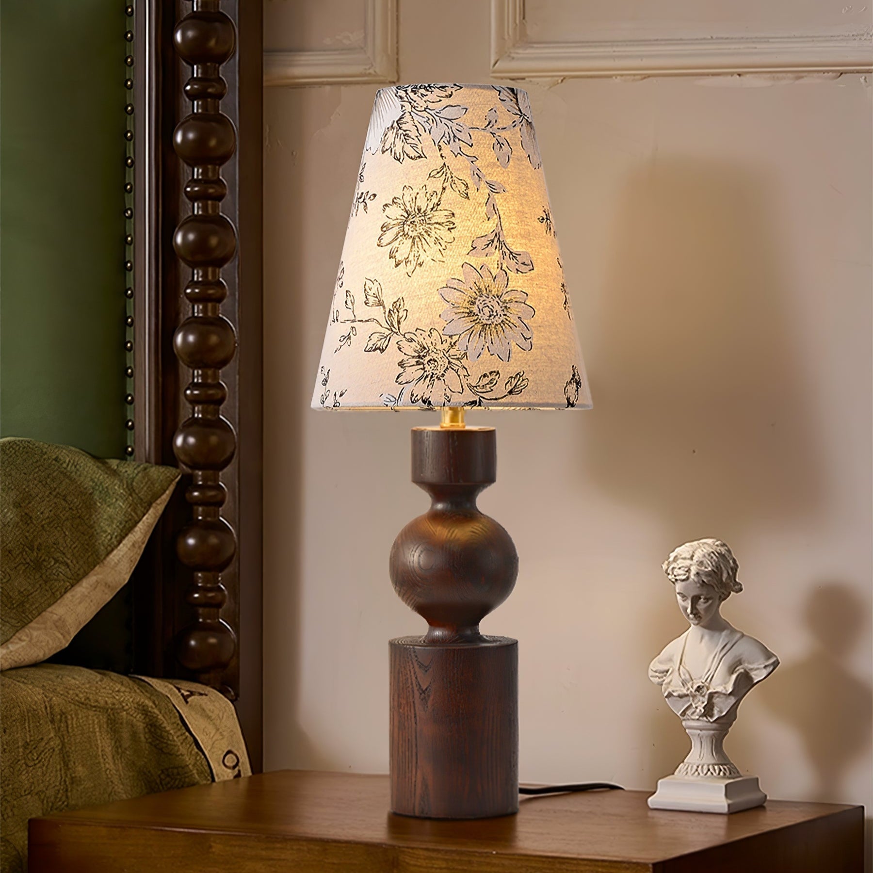 Thorne Vintage WoodnTable Lamp